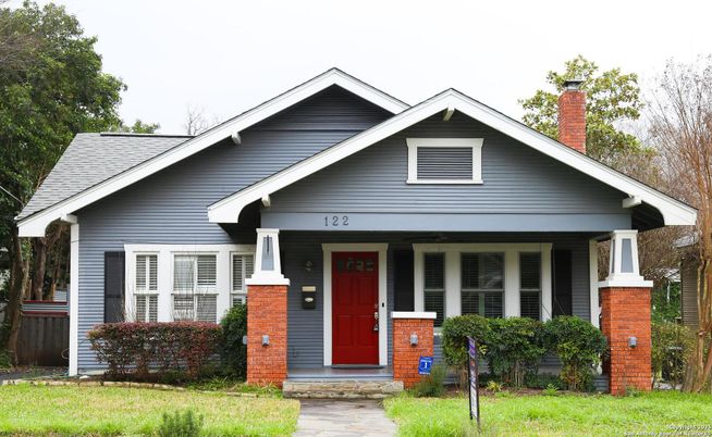 Exterior, Facade, American Craftsman