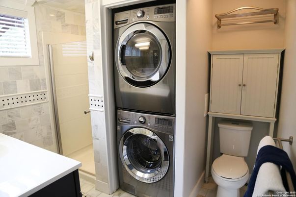 Bathroom, Interior, Utility Closets, Washer