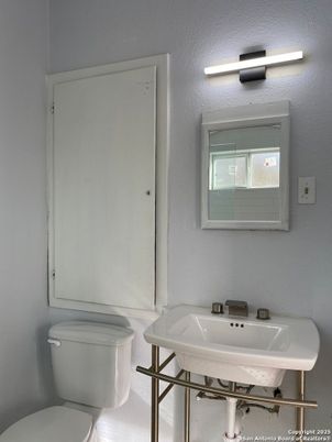 Bathroom, Interior