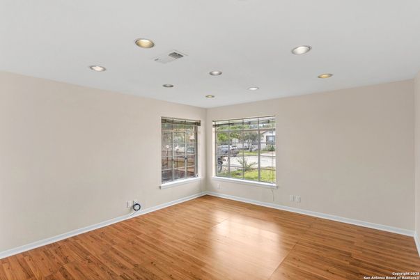 Empty room, Interior, Recessed Lighting, Wood Texture Flooring