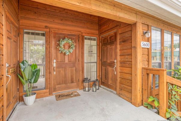 Exterior, Wooden Walls