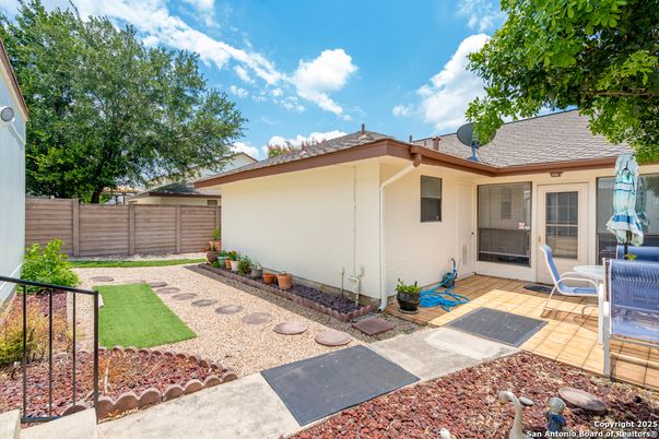 Backyard, Exterior
