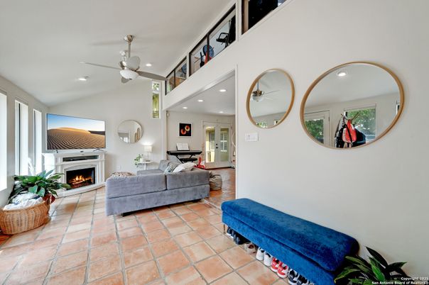 Fireplace, Interior, Living room, Recessed Lighting