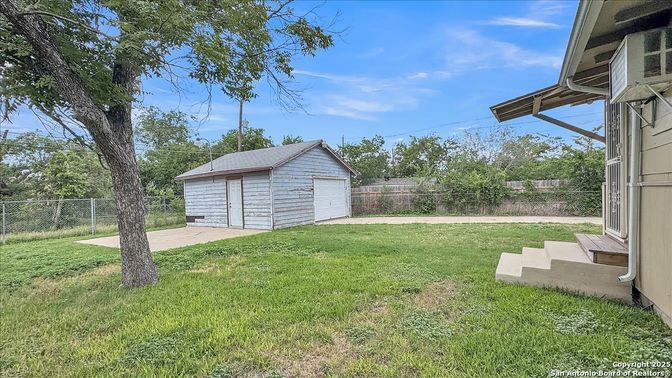 Backyard, Detached Garage, Exterior