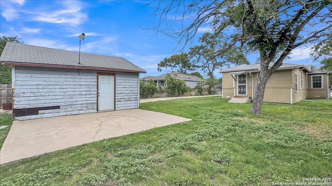 Backyard, Detached Garage, Exterior