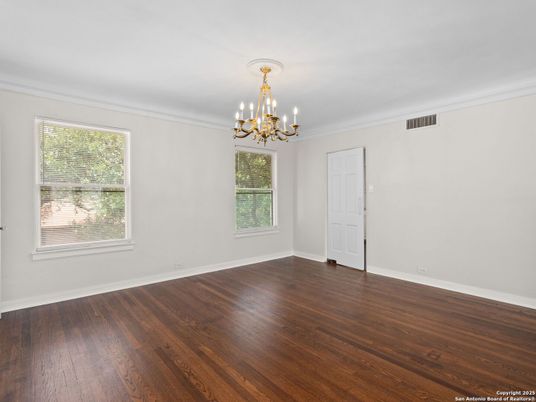 Chandelier, Empty room, Interior, Wood Texture Flooring