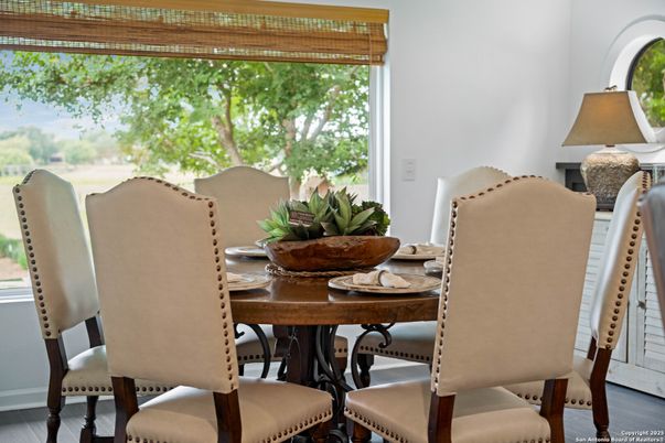 Dining room, Interior