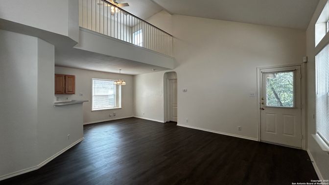 Chandelier, Empty room, Interior, Pendant Lights, Wood Texture Flooring
