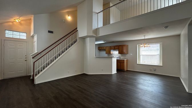 Interior, Pendant Lights, Wood Texture Flooring