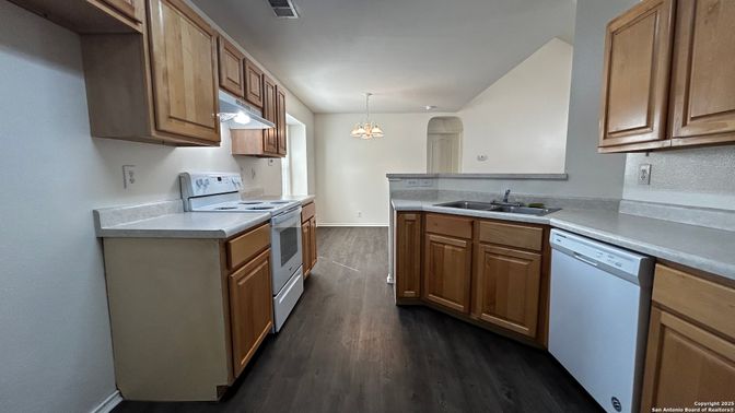 Chandelier, Interior, Kitchen, Pendant Lights, Recessed Lighting, Wood Texture Flooring
