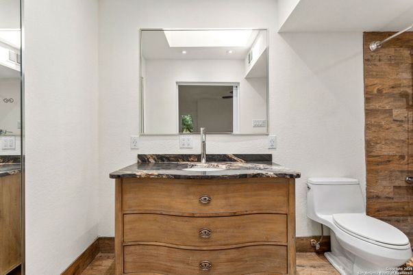 Bathroom, Interior, Recessed Lighting, Wood Texture Flooring