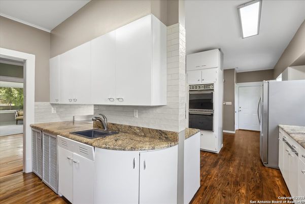 Interior, Kitchen, Wood Texture Flooring