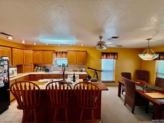 Dining room, Interior, Kitchen, Recessed Lighting
