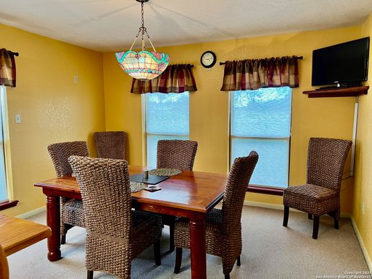 Dining room, Interior
