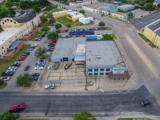 Exterior, Drone