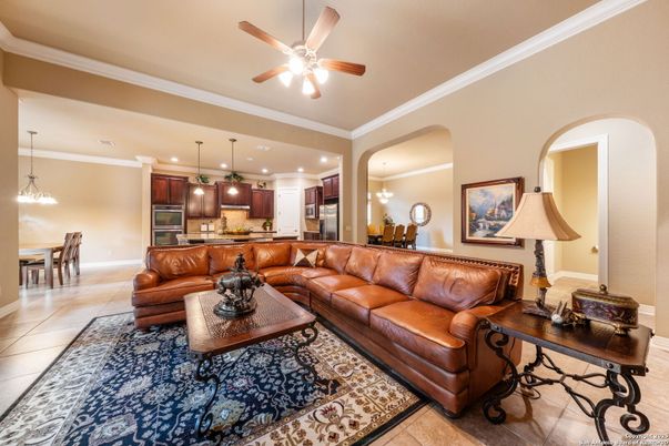 Dining room, Interior, Kitchen, Living room, Pendant Lights, Recessed Lighting, Stainless Steel Appliances