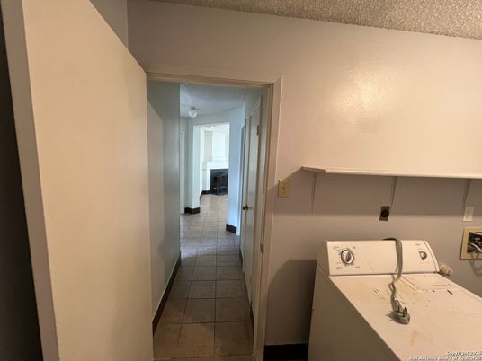 Interior, Washer