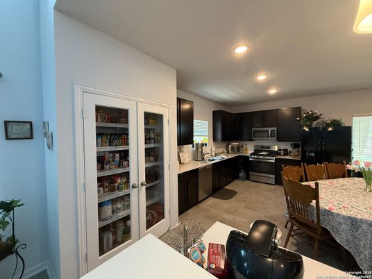 Dining room, Interior, Kitchen, Recessed Lighting, Stainless Steel Appliances