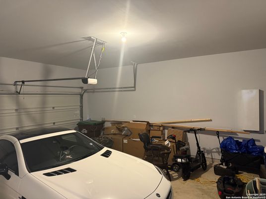 Garage, Interior