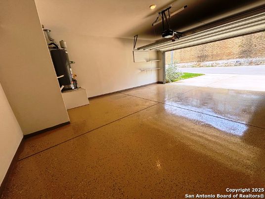 Garage, Interior