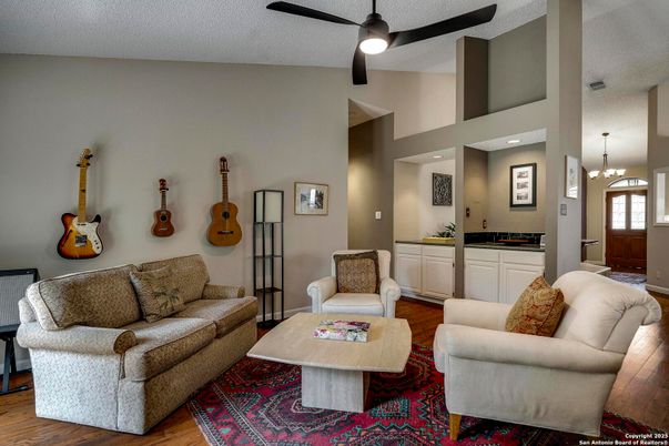 Interior, Living room, Pendant Lights, Recessed Lighting, Wood Texture Flooring