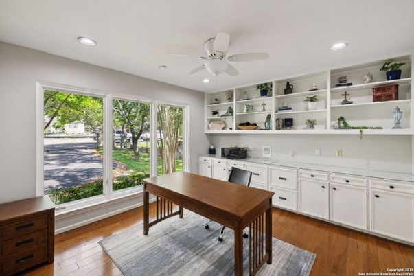 Home Office, Interior, Recessed Lighting, Wood Texture Flooring