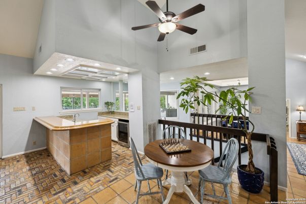 Dining room, Interior, Recessed Lighting