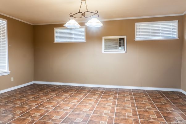 Empty room, Interior, Pendant Lights