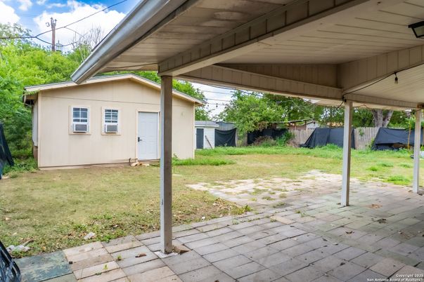 Backyard, Exterior