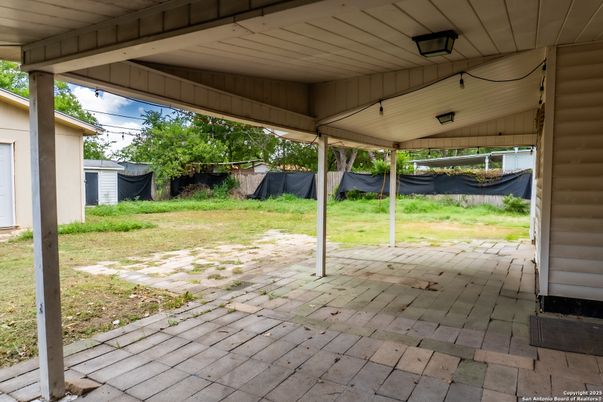 Backyard, Exterior