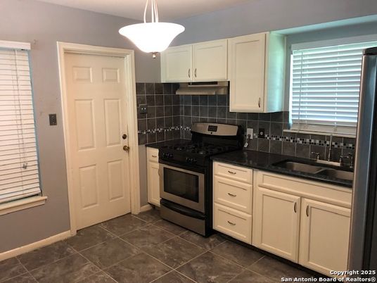 Interior, Kitchen, Pendant Lights