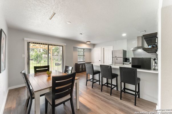 Dining room, Interior, Kitchen, Recessed Lighting, Wood Texture Flooring