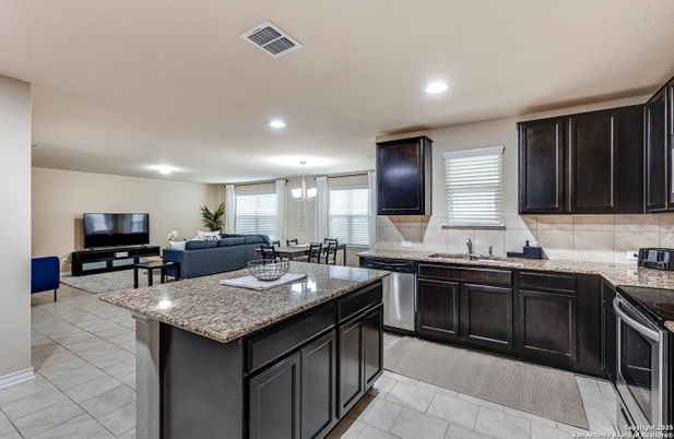 Dining room, Interior, Kitchen, Living room, Pendant Lights, Recessed Lighting, Stainless Steel Appliances