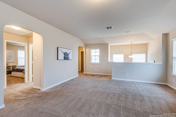 Empty room, Interior, Pendant Lights