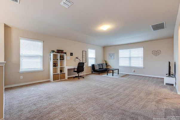 Home Office, Interior