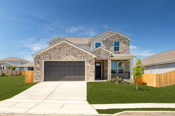 Attached, Exterior, Facade, Brick Traditional