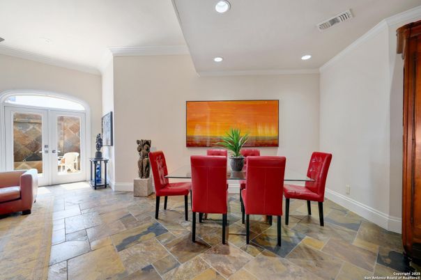 Dining room, Interior, Recessed Lighting