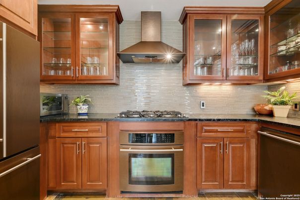 Interior, Kitchen, Stainless Steel Appliances