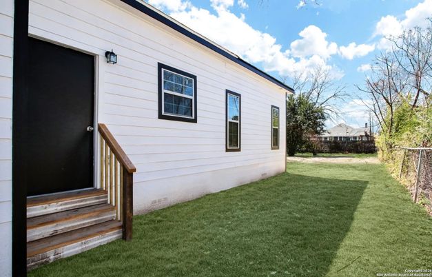 Backyard, Exterior
