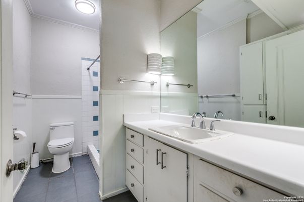 Bathroom, Interior