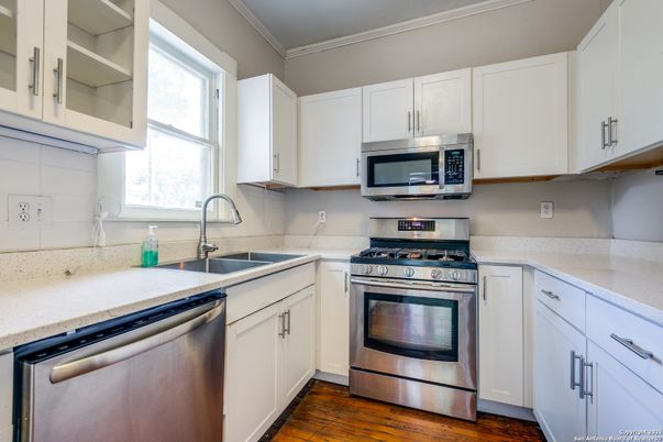 Interior, Kitchen, Stainless Steel Appliances, Wood Texture Flooring