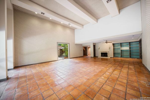 Empty room, Fireplace, Interior, Recessed Lighting