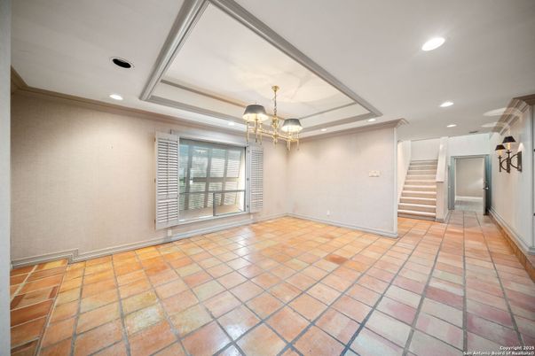 Empty room, Interior, Pendant Lights, Recessed Lighting