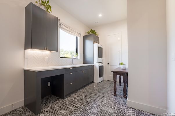 Interior, Recessed Lighting, Washer