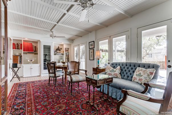 Dining room, Interior, Living room, Recessed Lighting