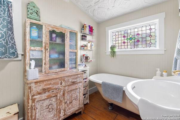 Bathroom, Free Standing Baths, Interior, Wood Texture Flooring