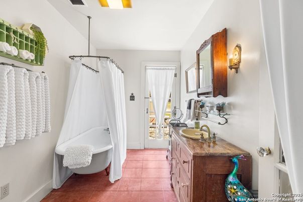 Bathroom, Interior