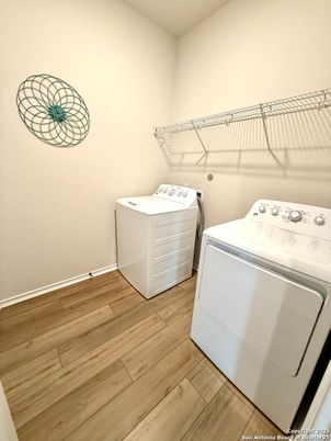 Interior, Washer, Wood Texture Flooring