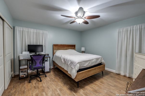 Bedroom, Home Office, Interior, Wood Texture Flooring