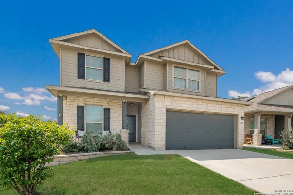 Attached, Exterior, Facade, American Craftsman
